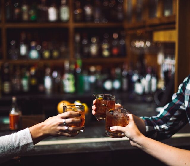 Udforsk de bedste drinks med gin: En guide til enhver smag